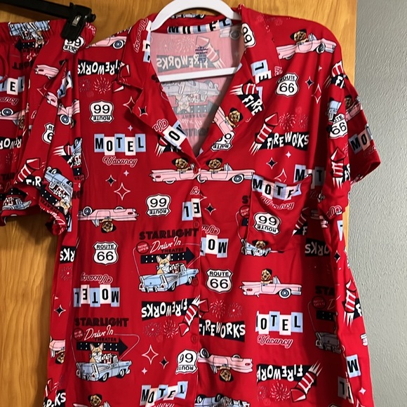 (2) Piece Top and Short Set Red. Color size large - Picture 3 of 5